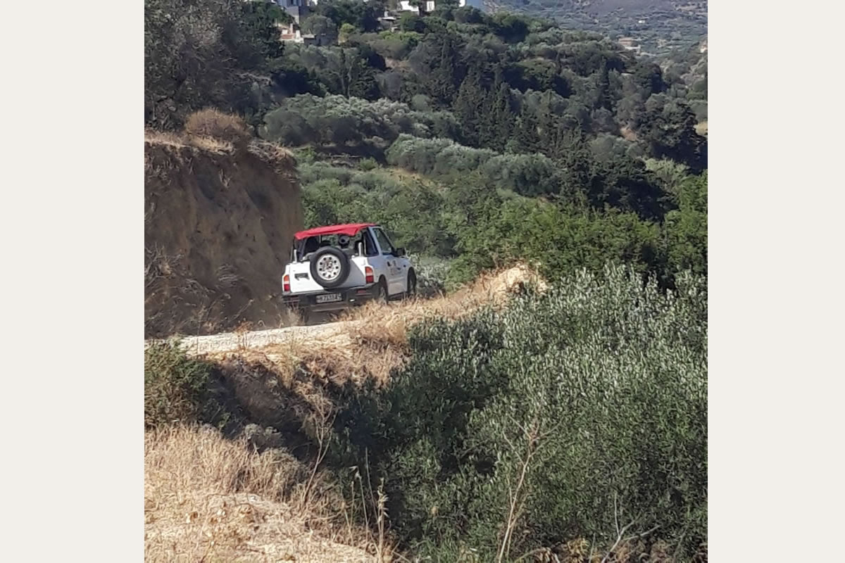 Saison 2026 en Crète avec Eye Travel Excursions jeep safari et excursions en bateau